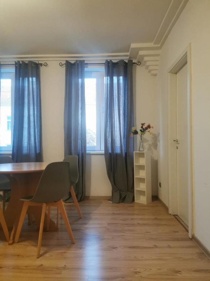 ウィーンBeautiful, Spacious And Cheapアパートメント エクステリア 写真